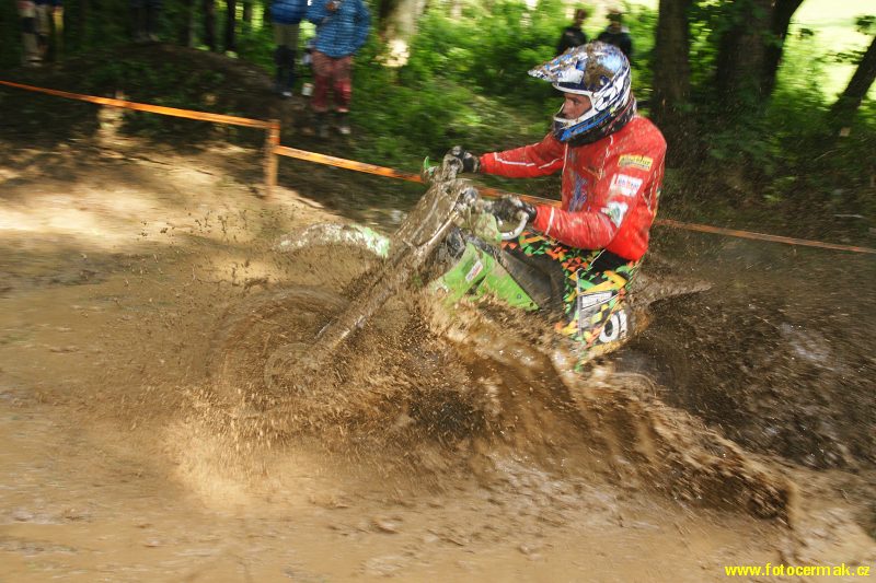 img00143.jpg