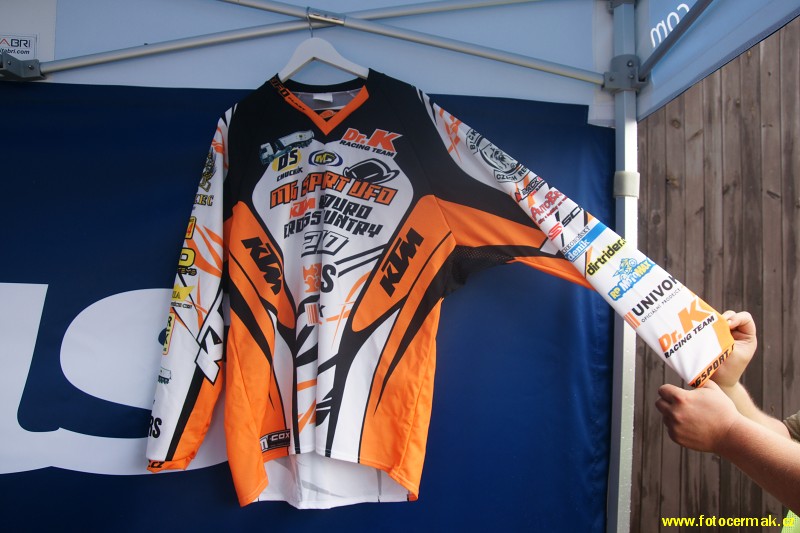 img00022.jpg
