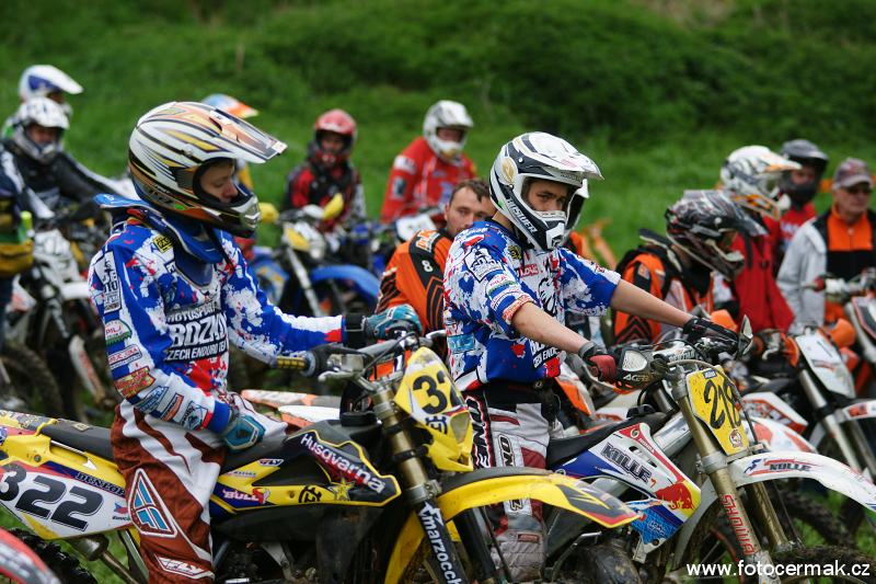 img00004.jpg