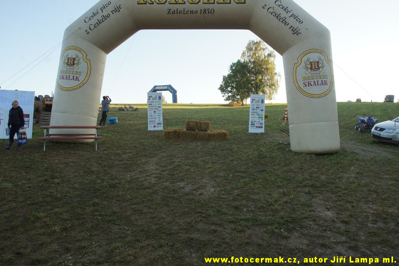 img00122.jpg