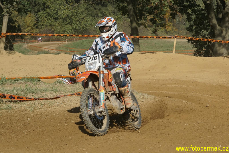 img00242.jpg