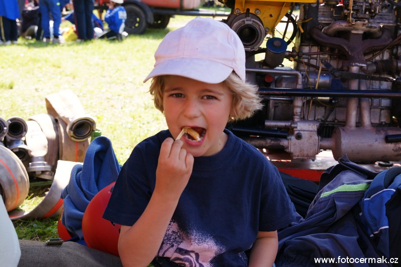 img00100.jpg
