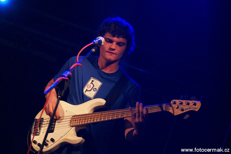img00017.jpg