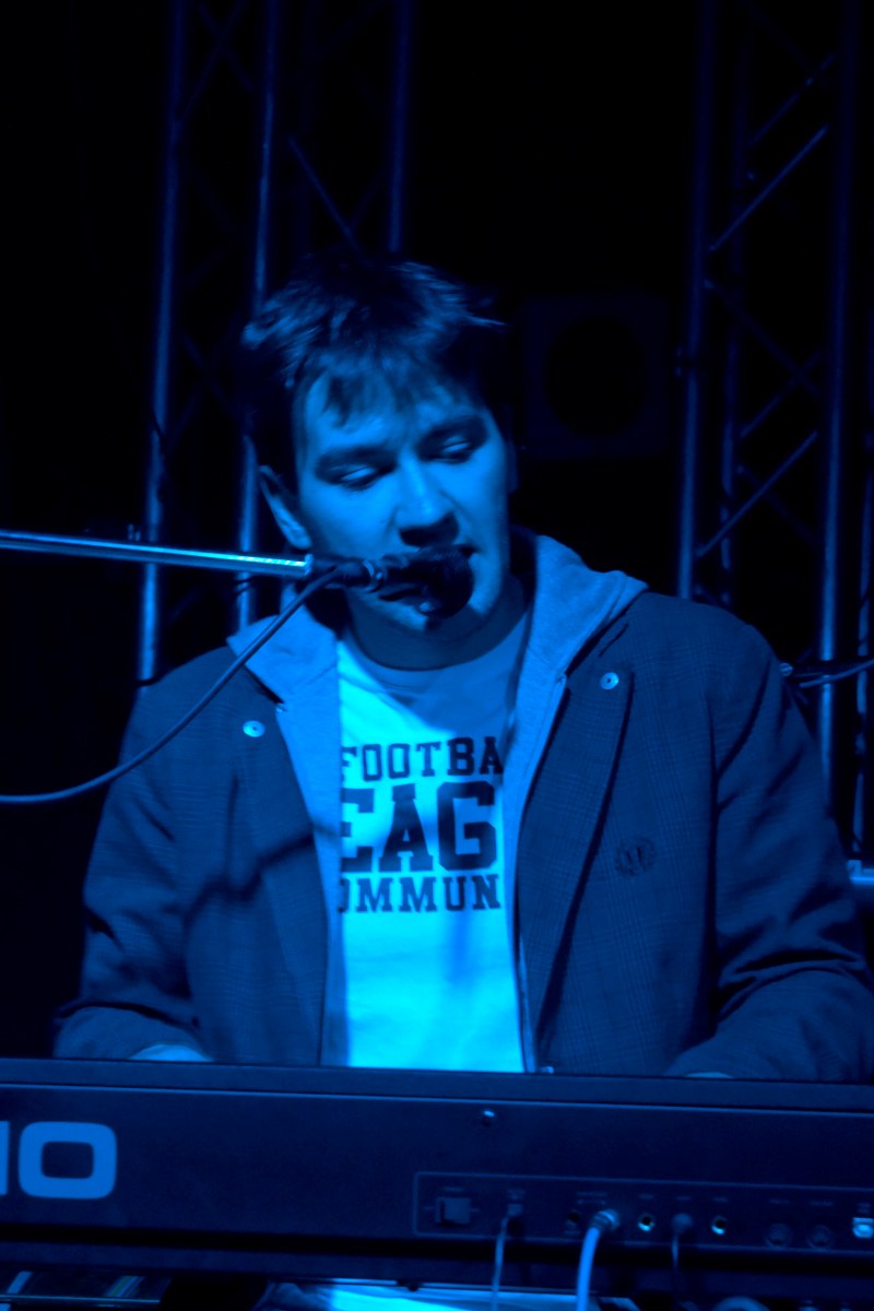 img00017.jpg