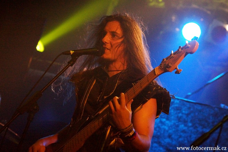 img00107.jpg