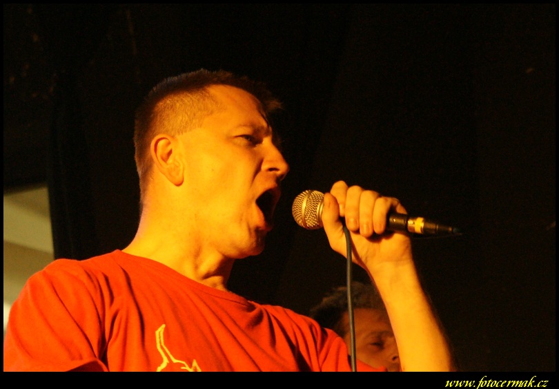 img00100.jpg