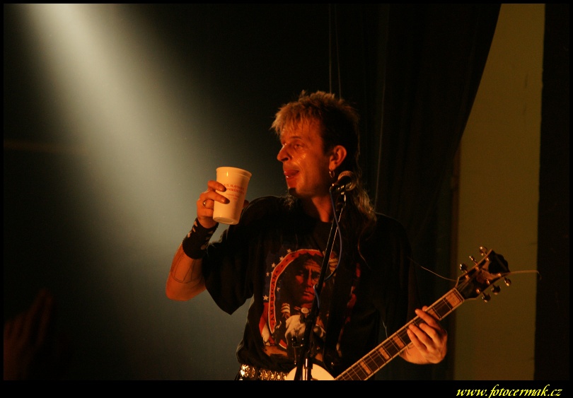 img00105.jpg