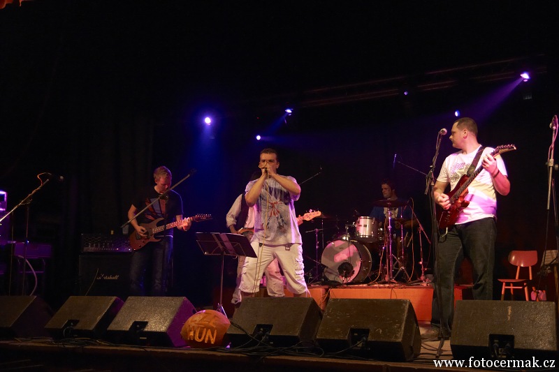 img00045.jpg