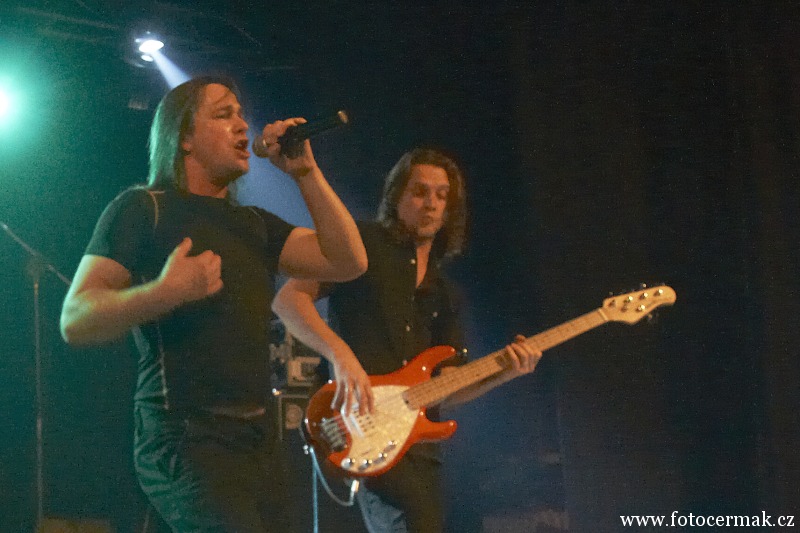 img00070.jpg