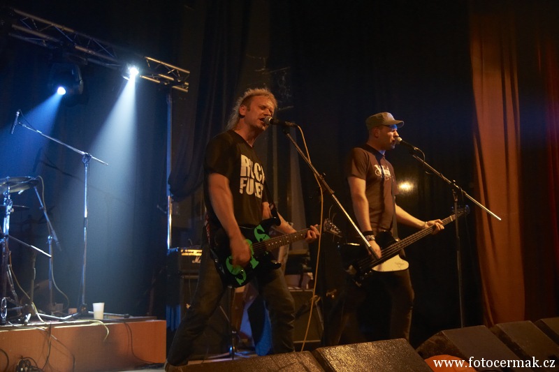 img00106.jpg