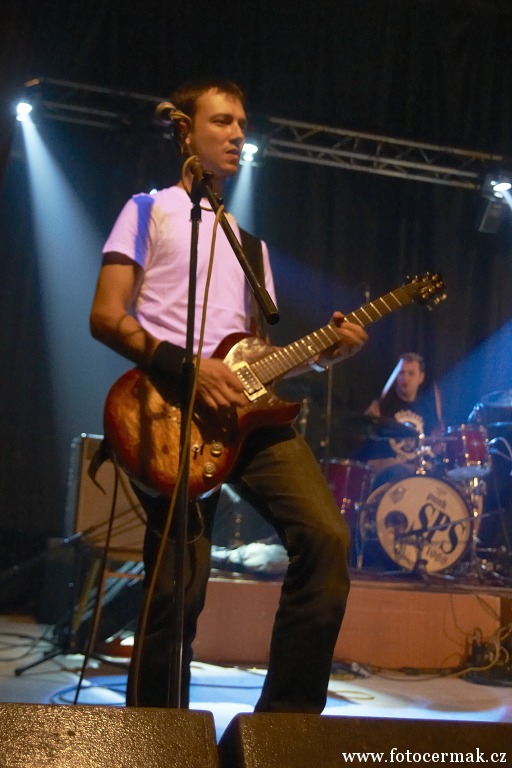 img00107.jpg
