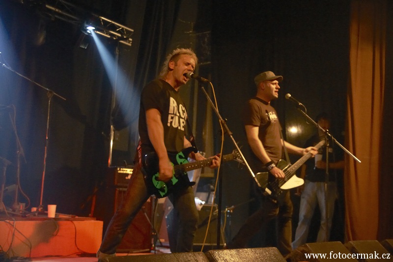 img00112.jpg