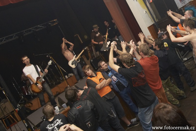 img00143.jpg