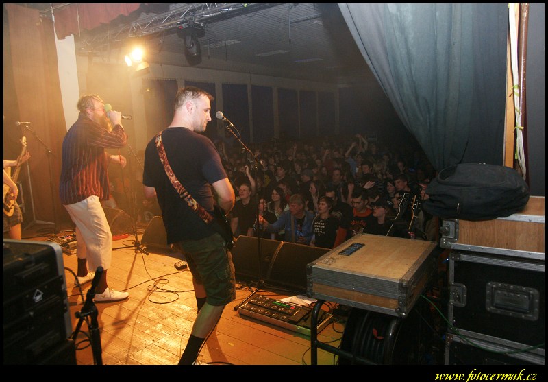 img00077.jpg