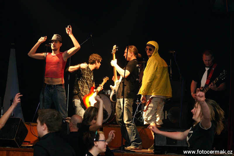 img00112.jpg