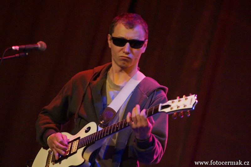img00015.jpg