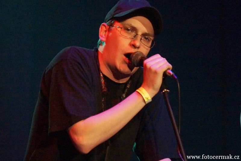 img00111.jpg