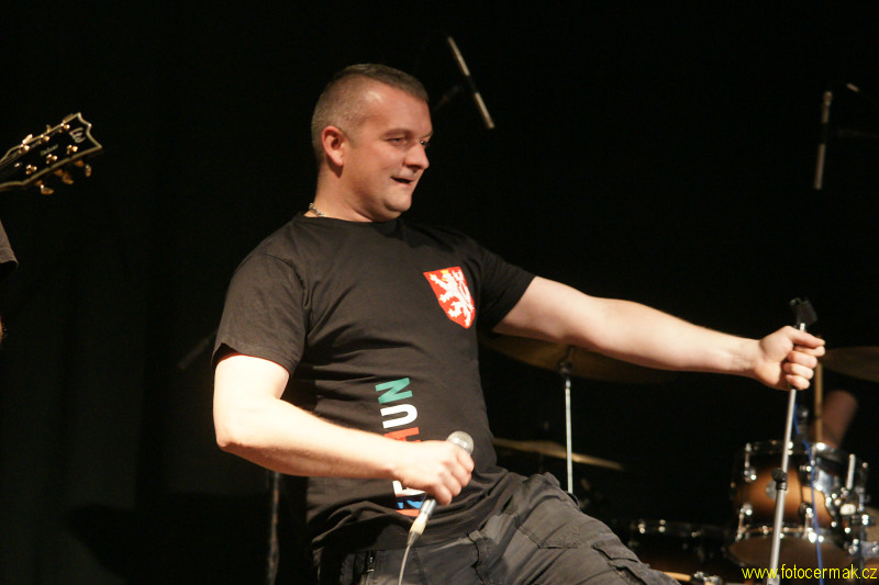 img00122.jpg