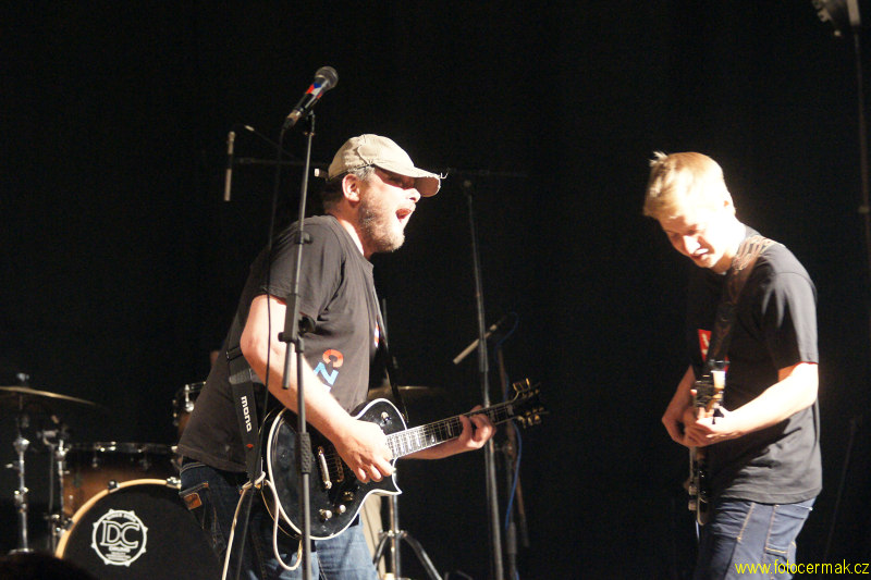 img00145.jpg