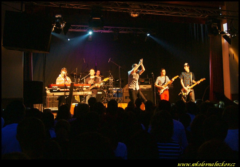 img00077.jpg