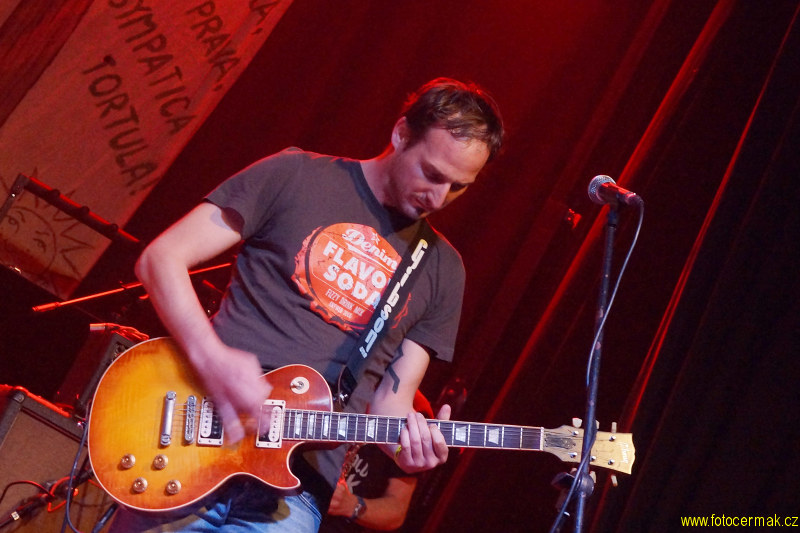 img00007.jpg