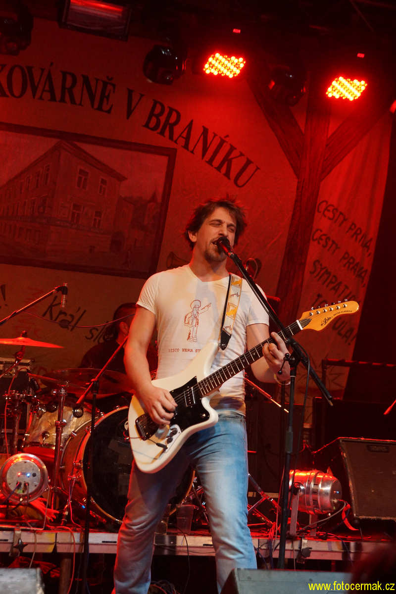 img00009.jpg