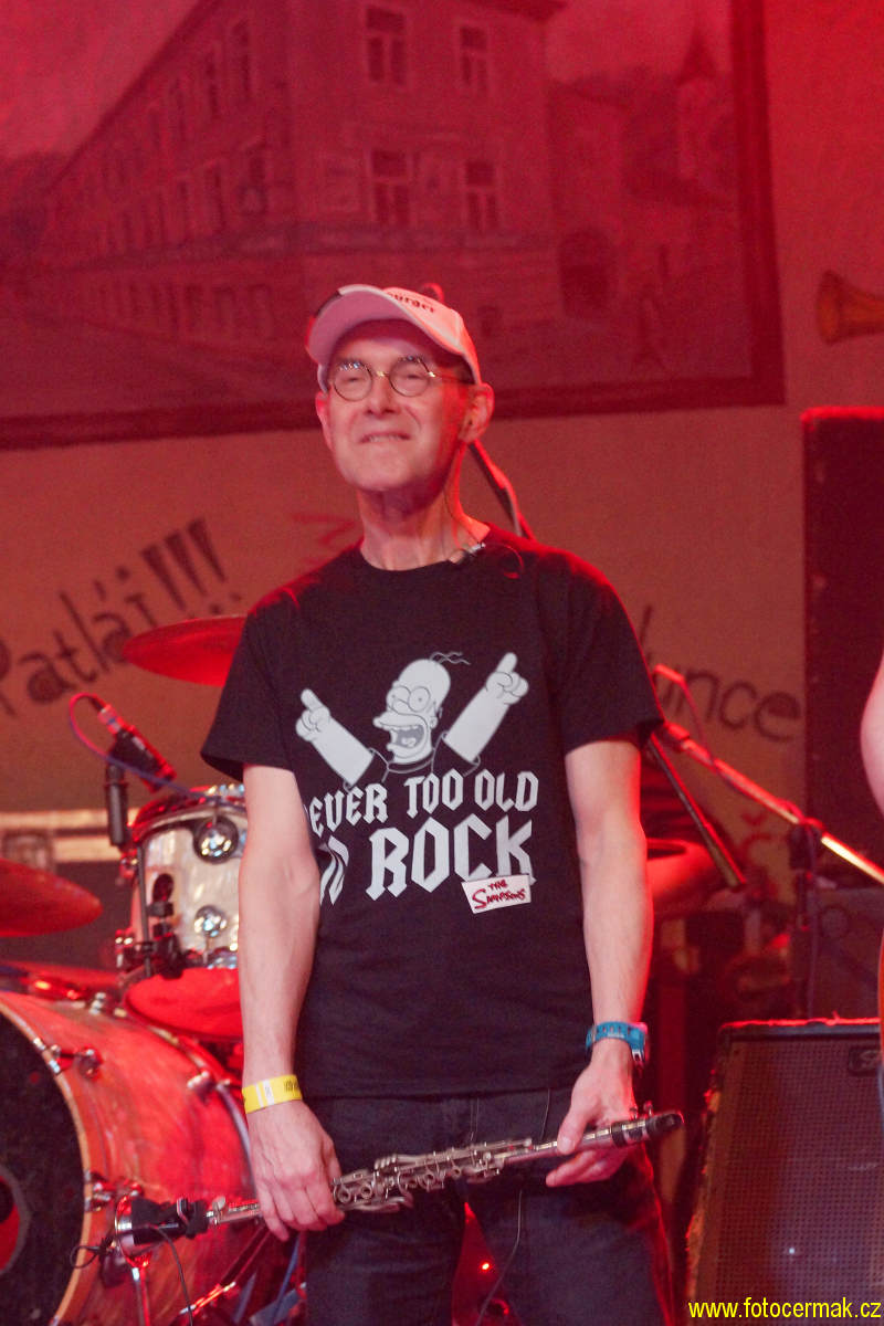 img00037.jpg