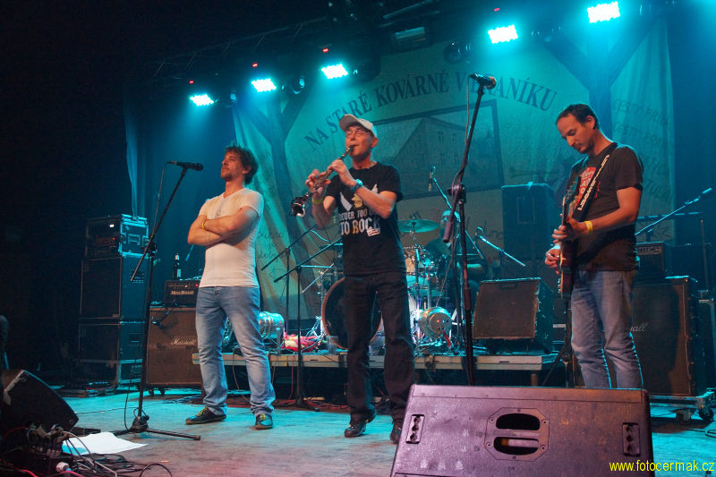 img00070.jpg