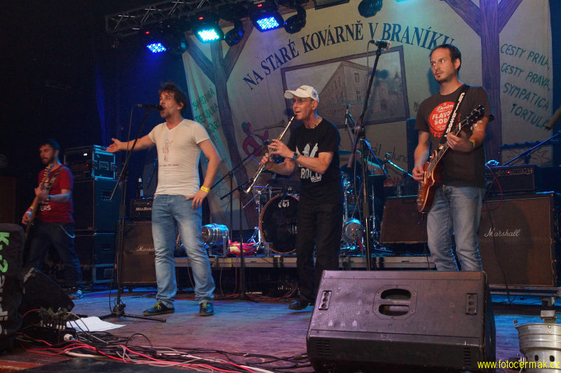 img00073.jpg