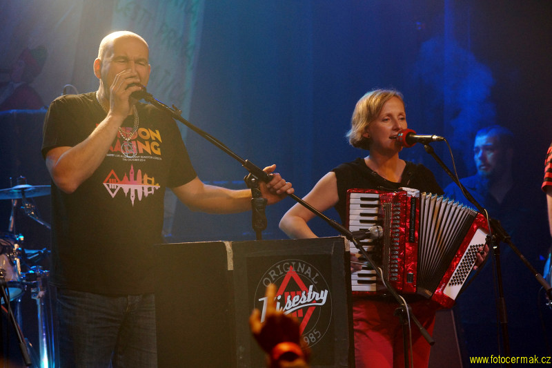 img00097.jpg