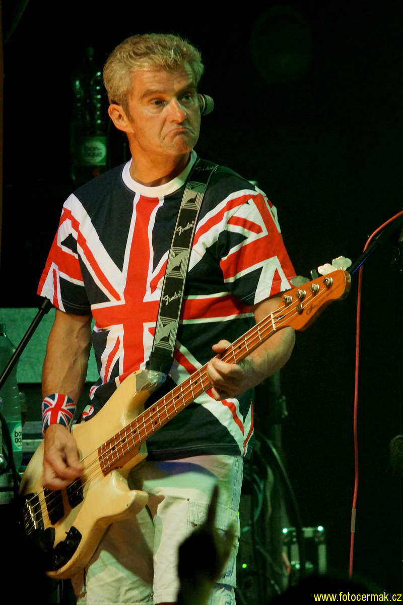 img00107.jpg