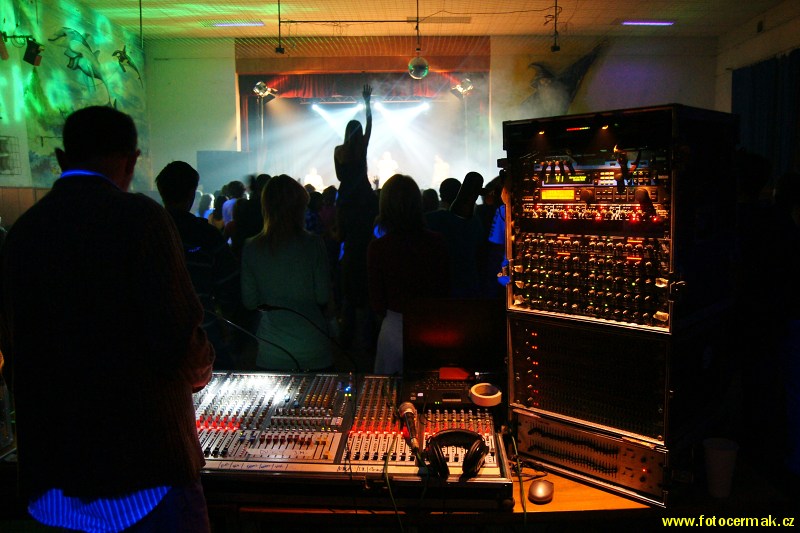 img00065.jpg